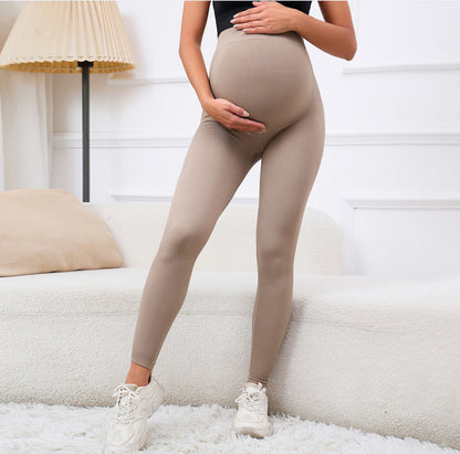 Outer-wear leggings for pregnant women