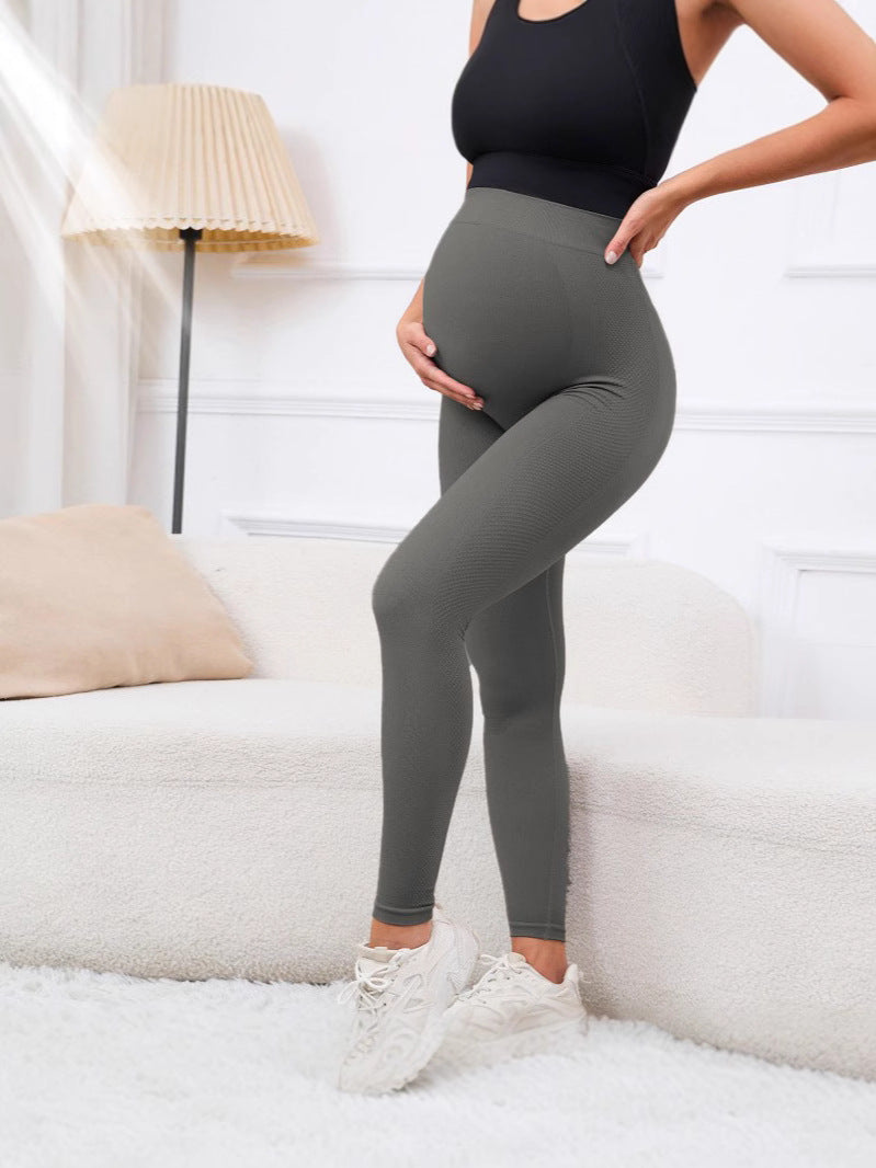 Outer-wear leggings for pregnant women